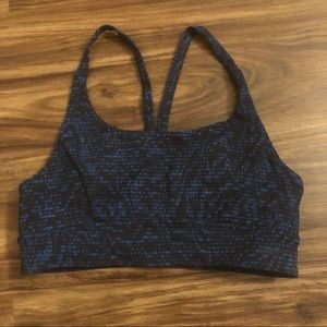 Lululemon size 8 sports bra